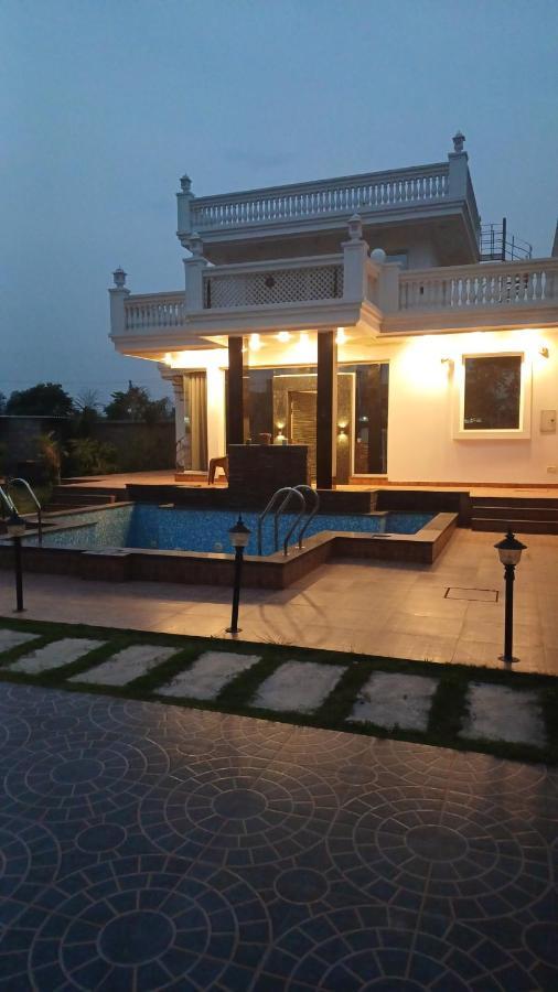 Greystone Villa: Luxurious Retreat with Pool and Entertainment Amritsar Exterior photo