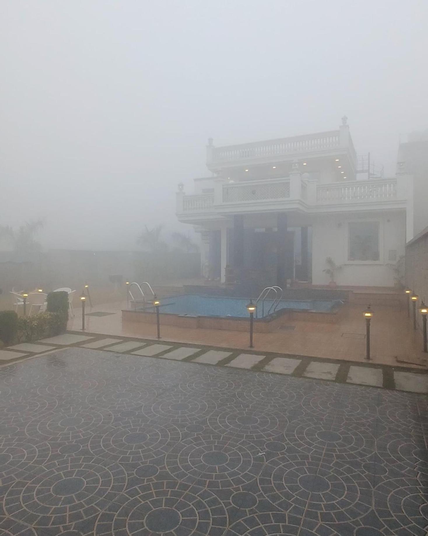 Greystone Villa: Luxurious Retreat with Pool and Entertainment Amritsar Exterior photo