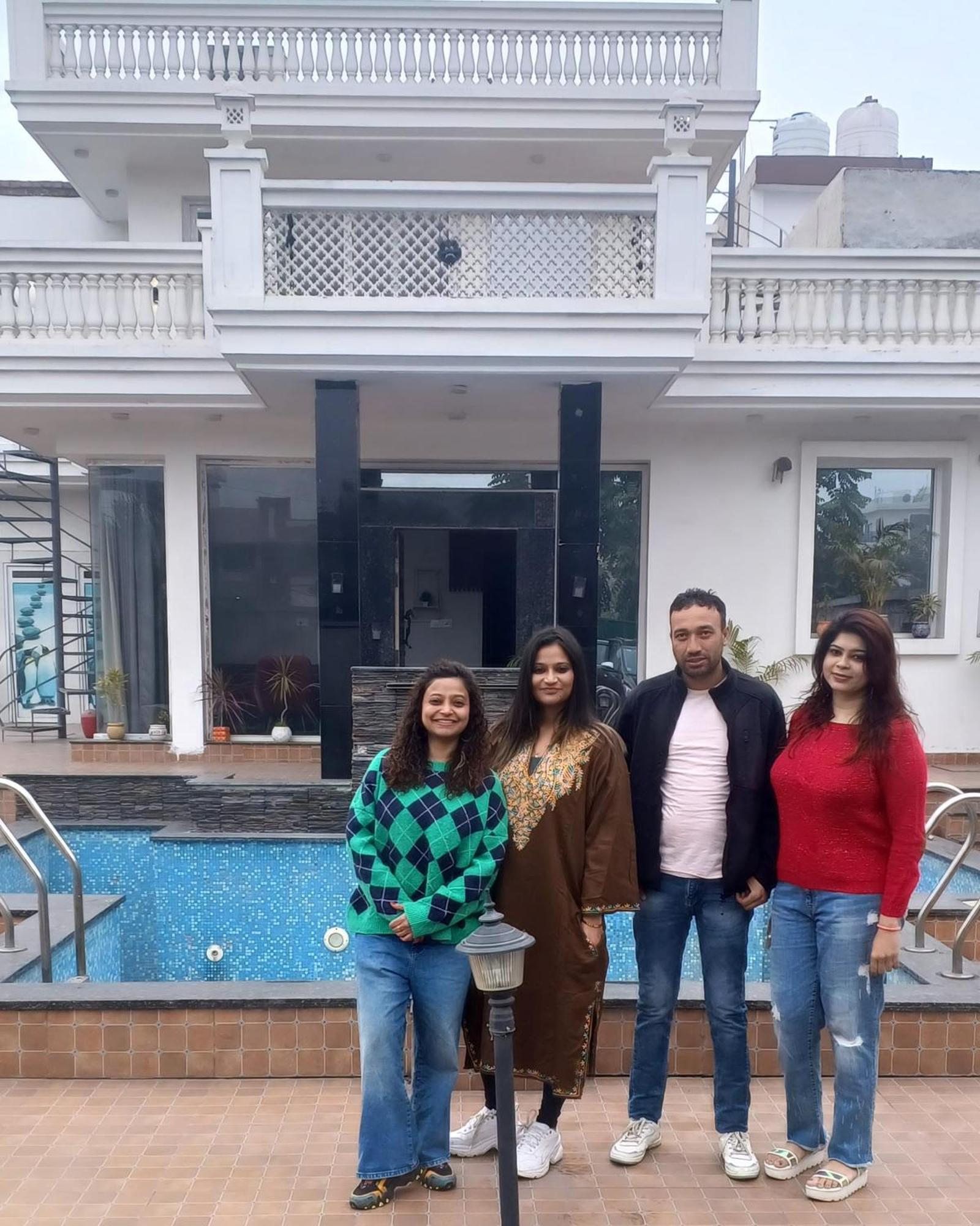 Greystone Villa: Luxurious Retreat with Pool and Entertainment Amritsar Exterior photo
