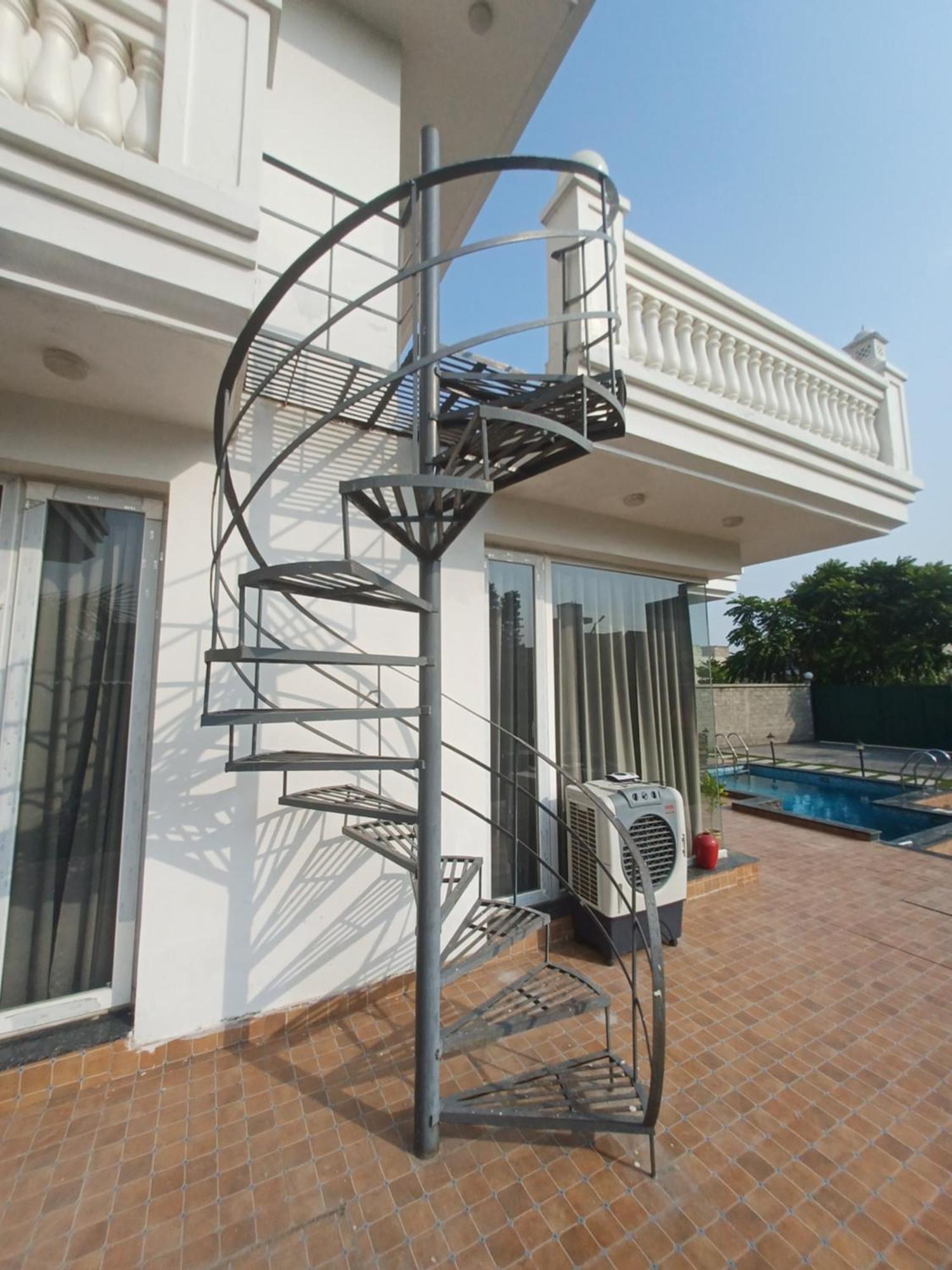 Greystone Villa: Luxurious Retreat with Pool and Entertainment Amritsar Exterior photo